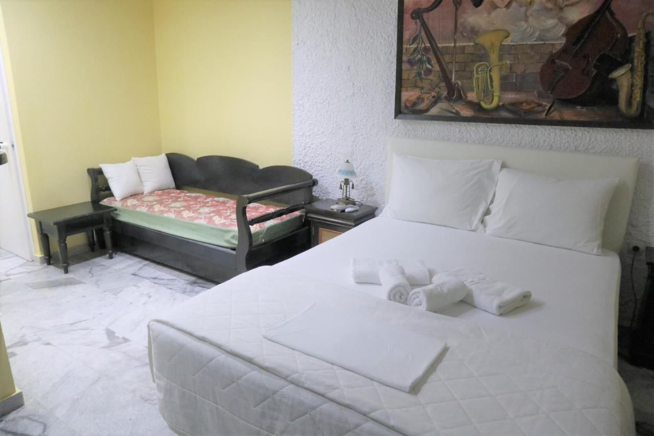 Anna'S Place Rooms Іраклія Екстер'єр фото